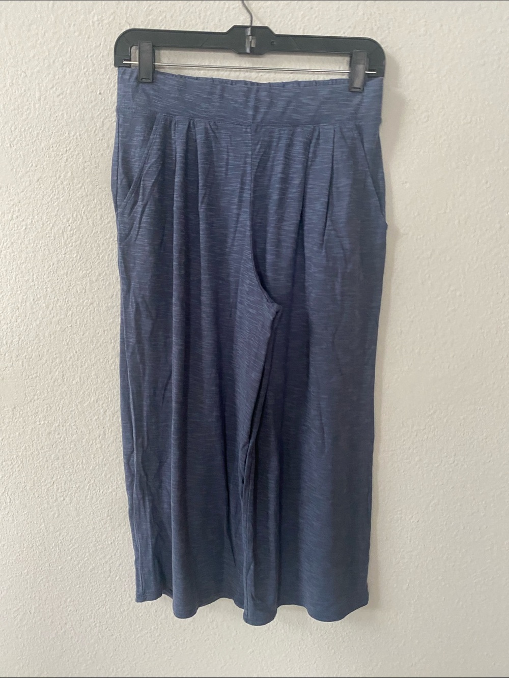 Garnet Hill Oasis Knit Pleated Cropped Pajama SET Cropped Pants and Top S - Picture 6 of 10